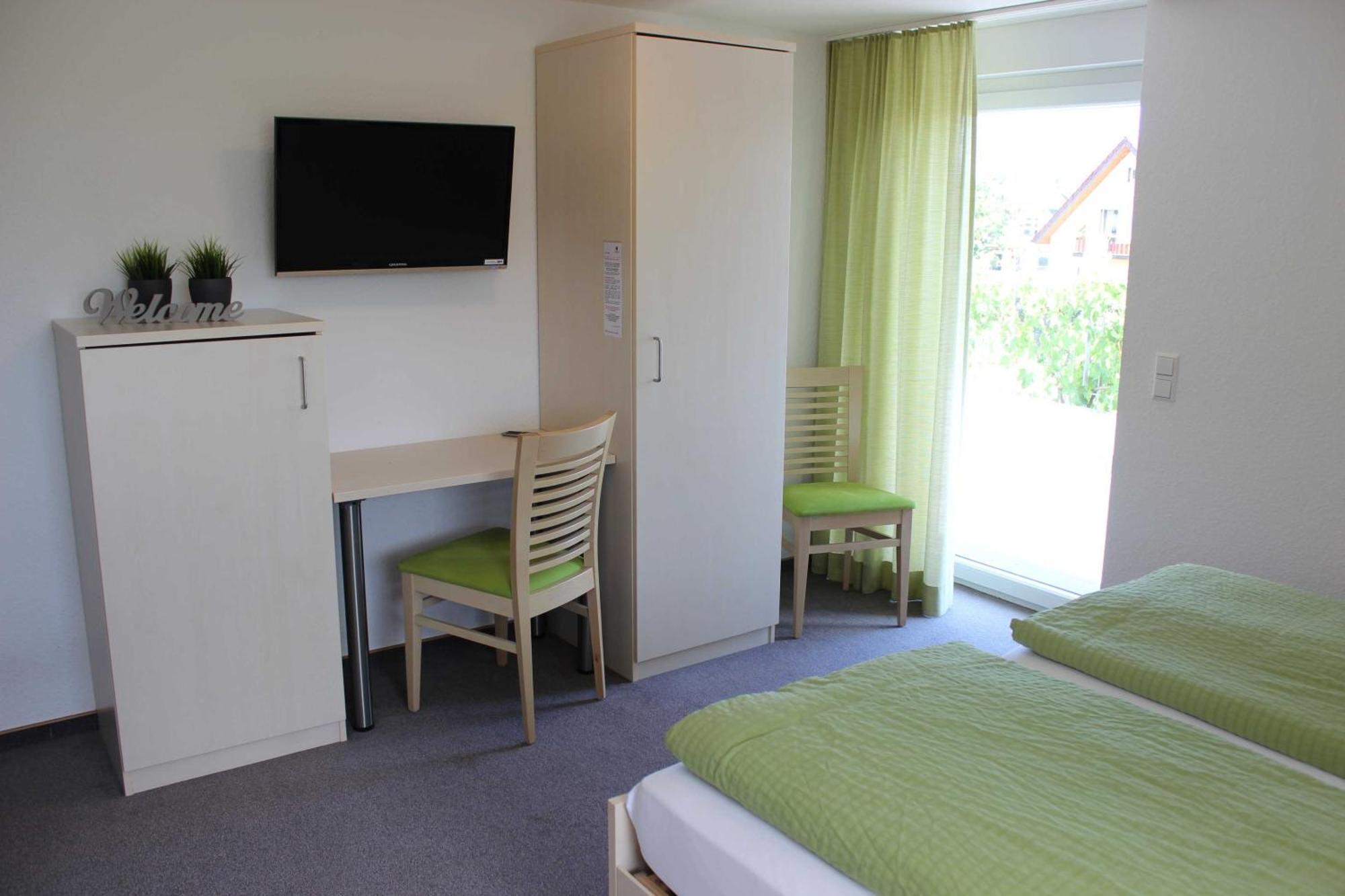 Gaestehaus Zum Wolffenturm Lehrensteinsfeld Bagian luar foto