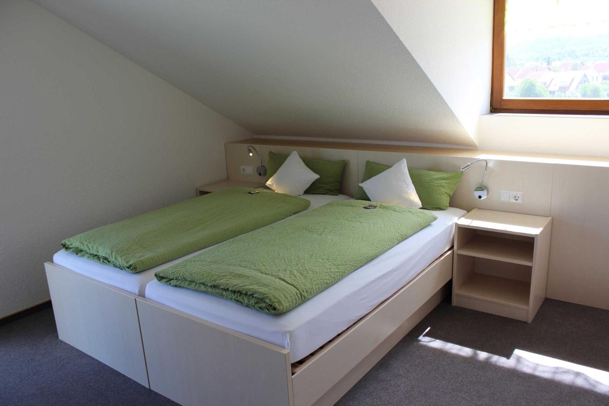 Gaestehaus Zum Wolffenturm Lehrensteinsfeld Ruang foto