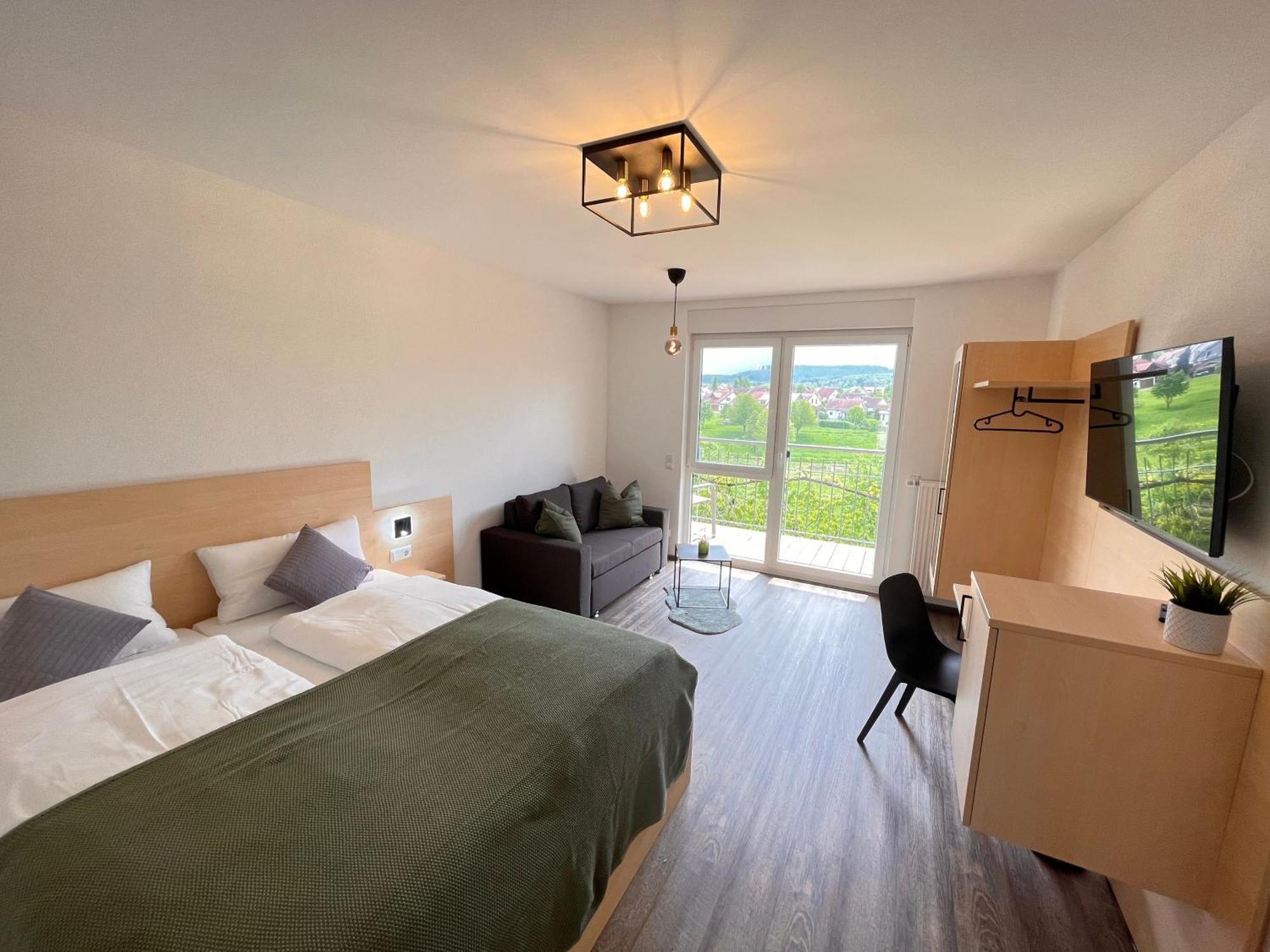 Gaestehaus Zum Wolffenturm Lehrensteinsfeld Bagian luar foto