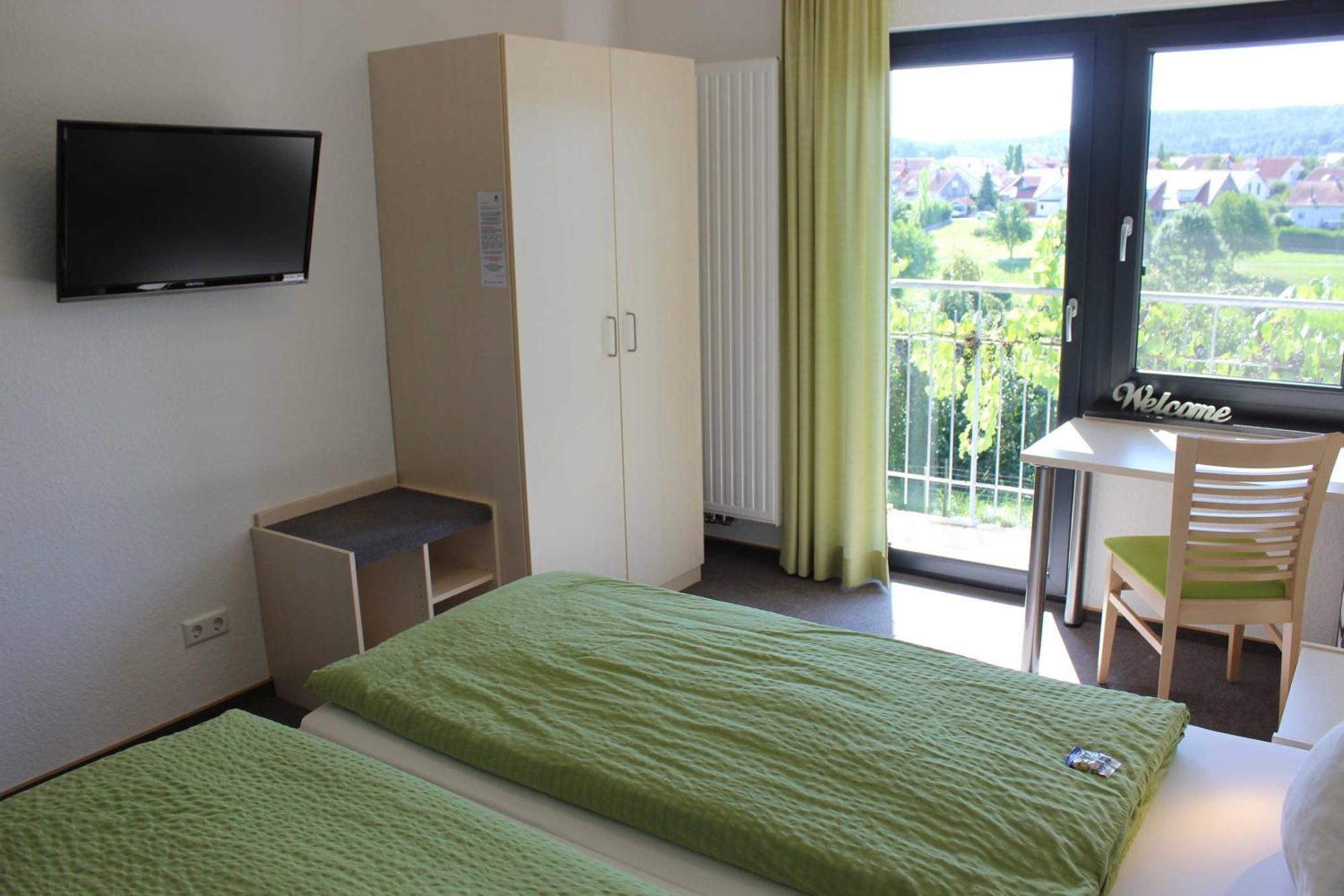 Gaestehaus Zum Wolffenturm Lehrensteinsfeld Bagian luar foto
